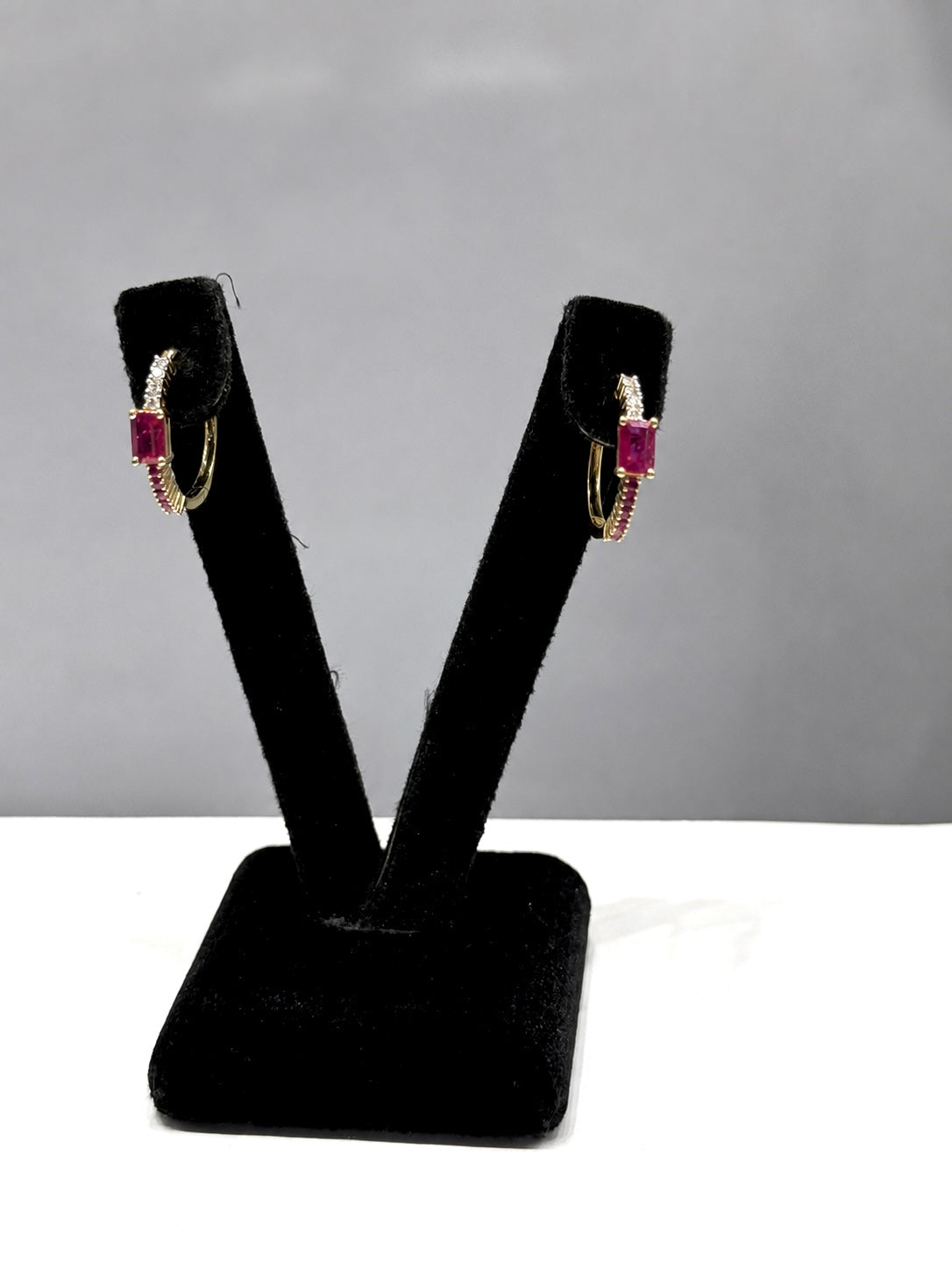 Arracadas rubi y diamante